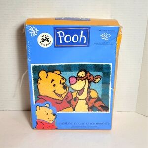 WINNIE The POOH & TIGGER Latch Hook KIT By CARON New in BOX